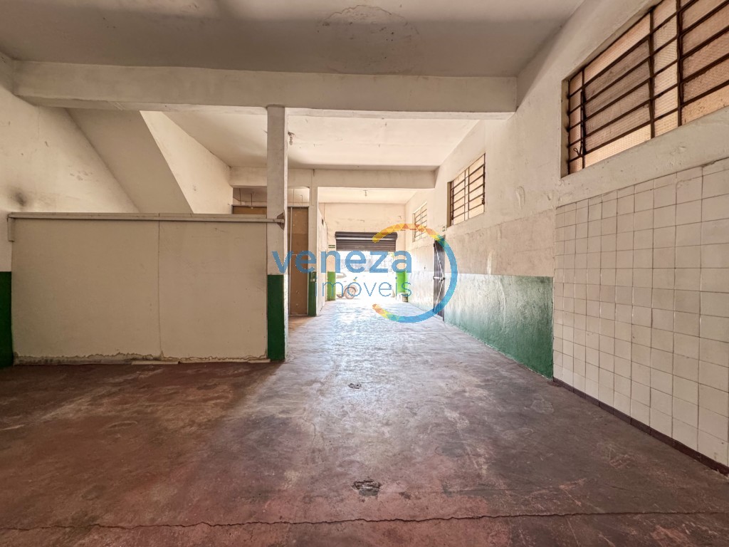 Salão-loja para locação no bairro Coliseu de Londrina - Foto 2