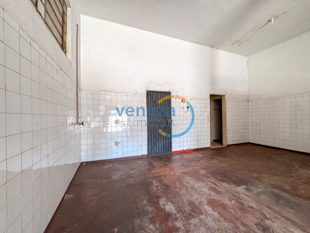 Salão-loja para locação no bairro Coliseu de Londrina - Foto 15