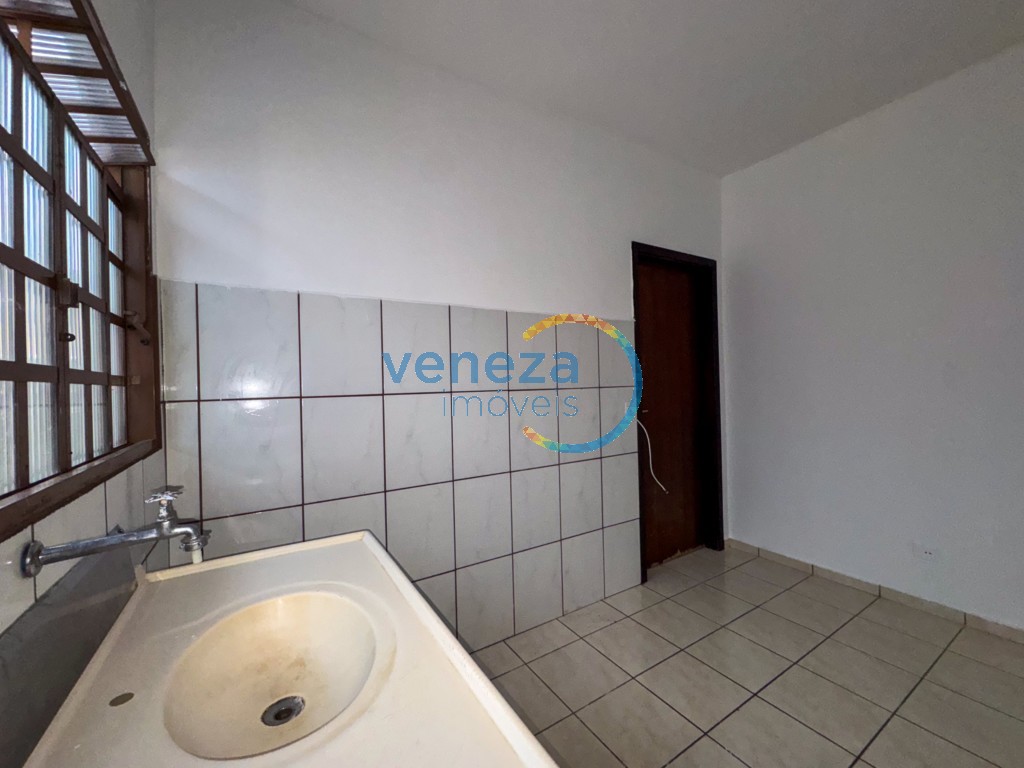 Casa Residencial para locacao no Piza em Londrina com 22m² por R$ 850,00  - Foto 3