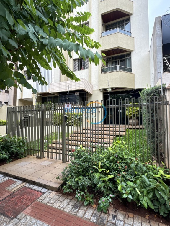 Apartamento para locacao no Centro em Londrina com 133,61m² por R$ 2.250,00