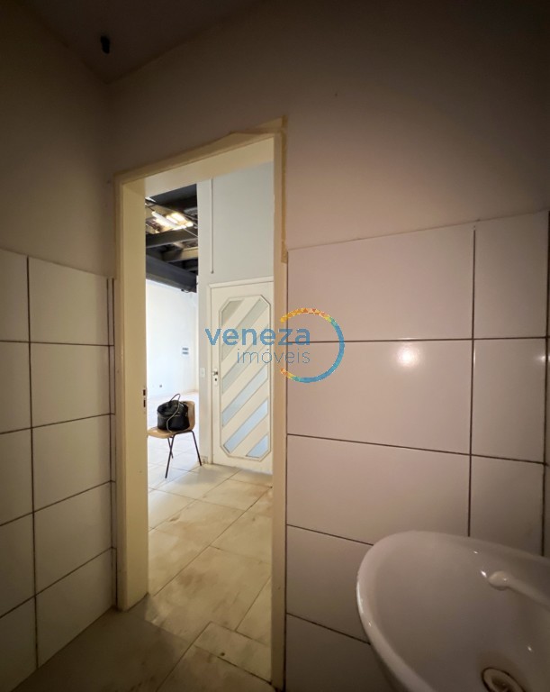 Salão-loja para locação no bairro Centro de Londrina - Foto 19