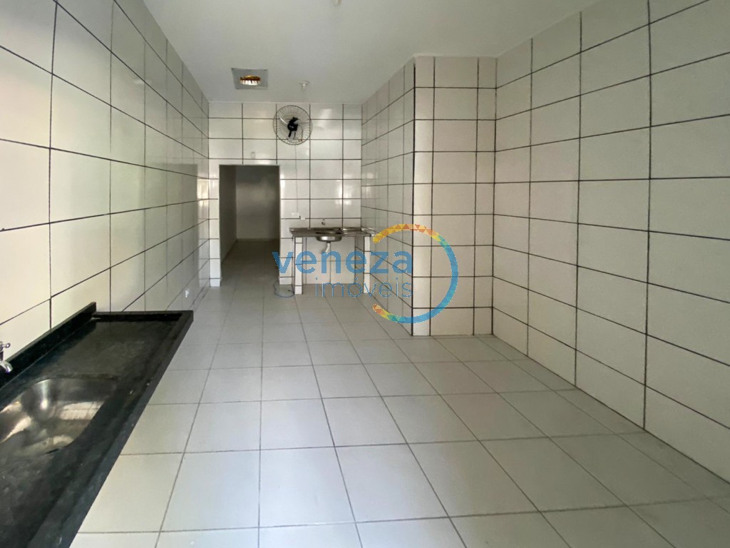 Salão-loja para locação no bairro Vitoria de Londrina - Foto 8