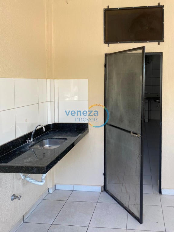 Salão-loja para locação no bairro Vitoria de Londrina - Foto 16