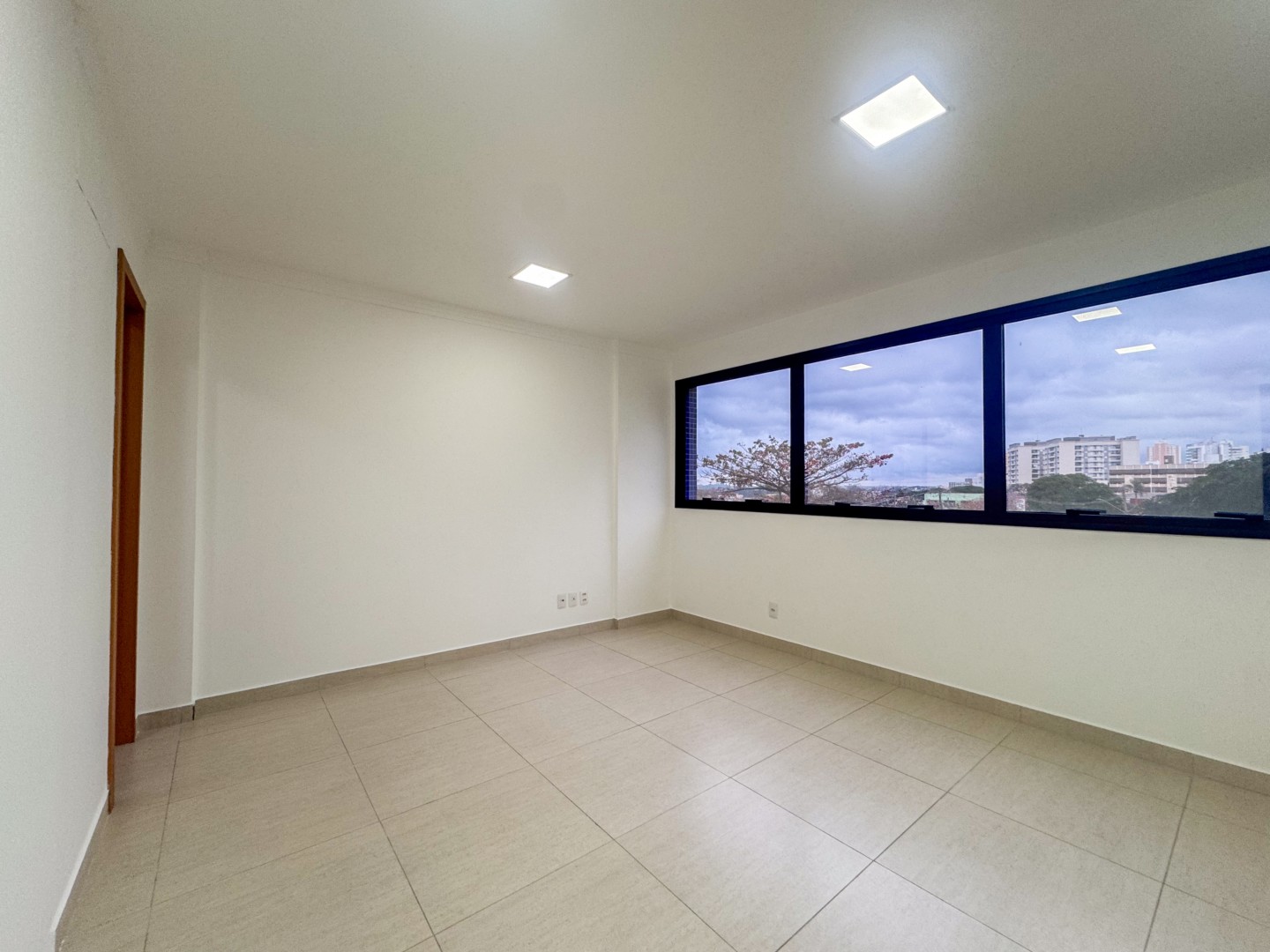 Sala/Conjunto Comercial para alugar em Igapo, Londrina — Portal Chave Fácil