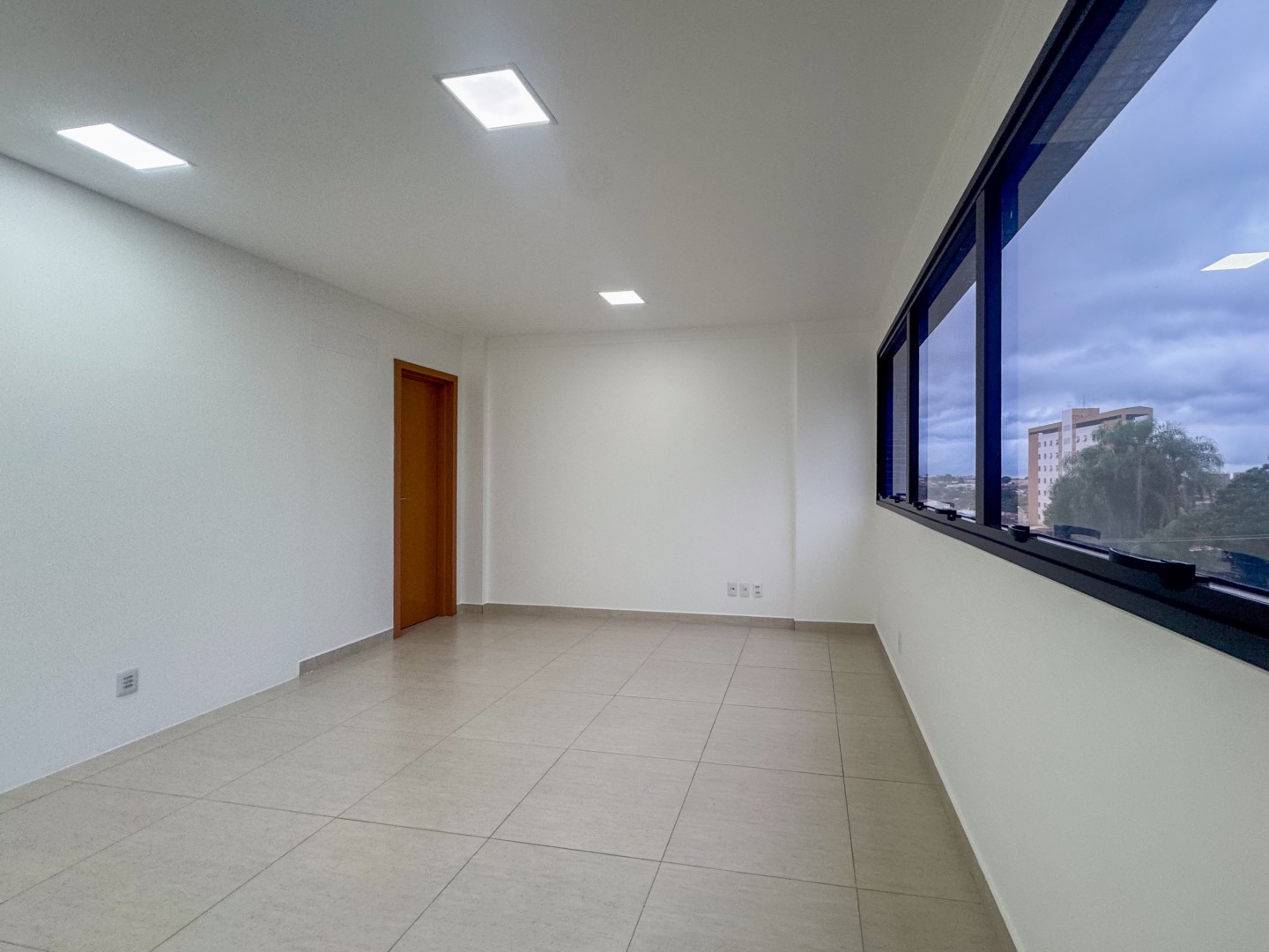 Sala/Conjunto Comercial para alugar em Igapo, Londrina — Portal Chave Fácil