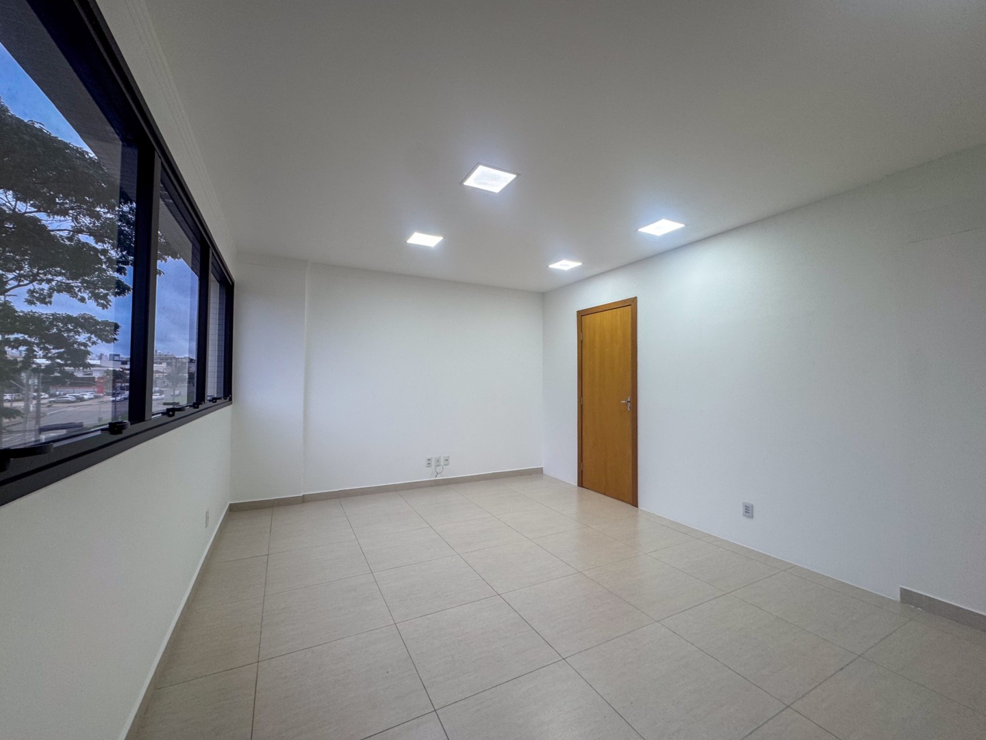 Sala/Conjunto Comercial para alugar em Igapo, Londrina — Portal Chave Fácil