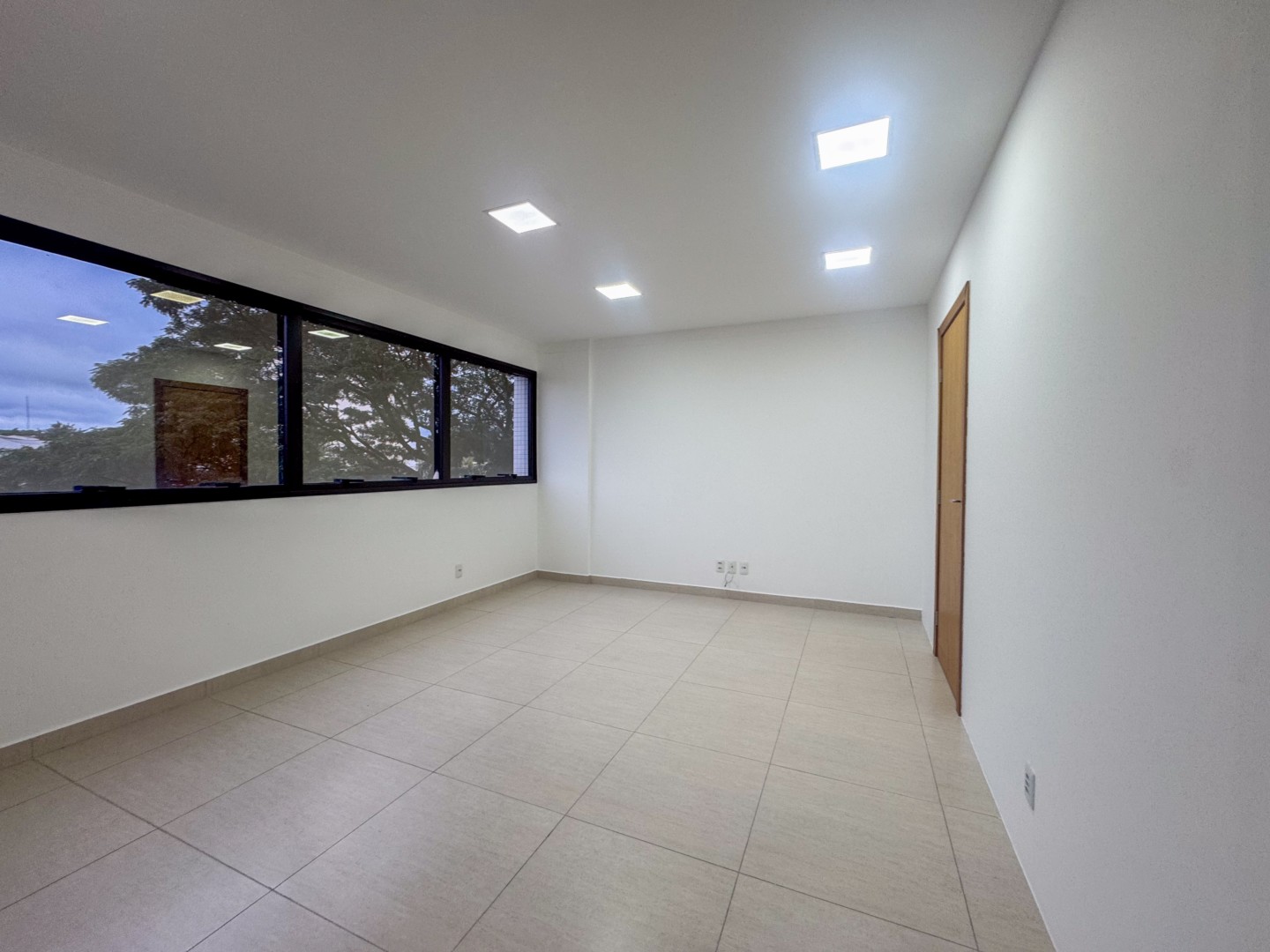 Sala/Conjunto Comercial para alugar em Igapo, Londrina — Portal Chave Fácil