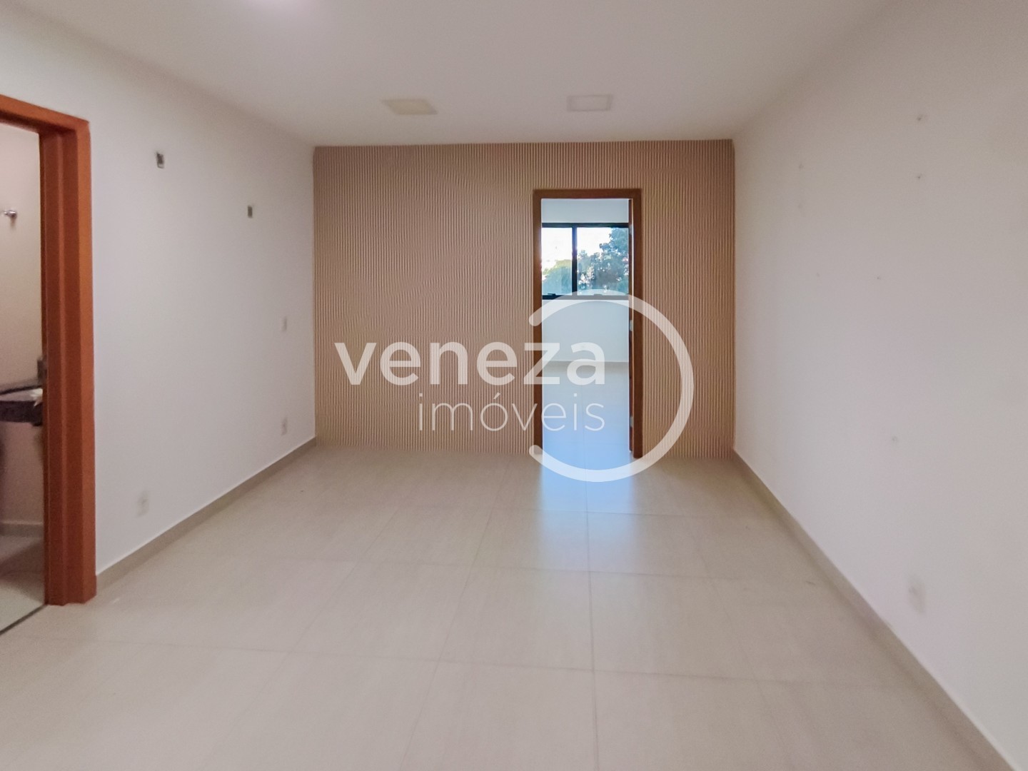 Sala para locação no bairro Igapo de Londrina - Foto 8