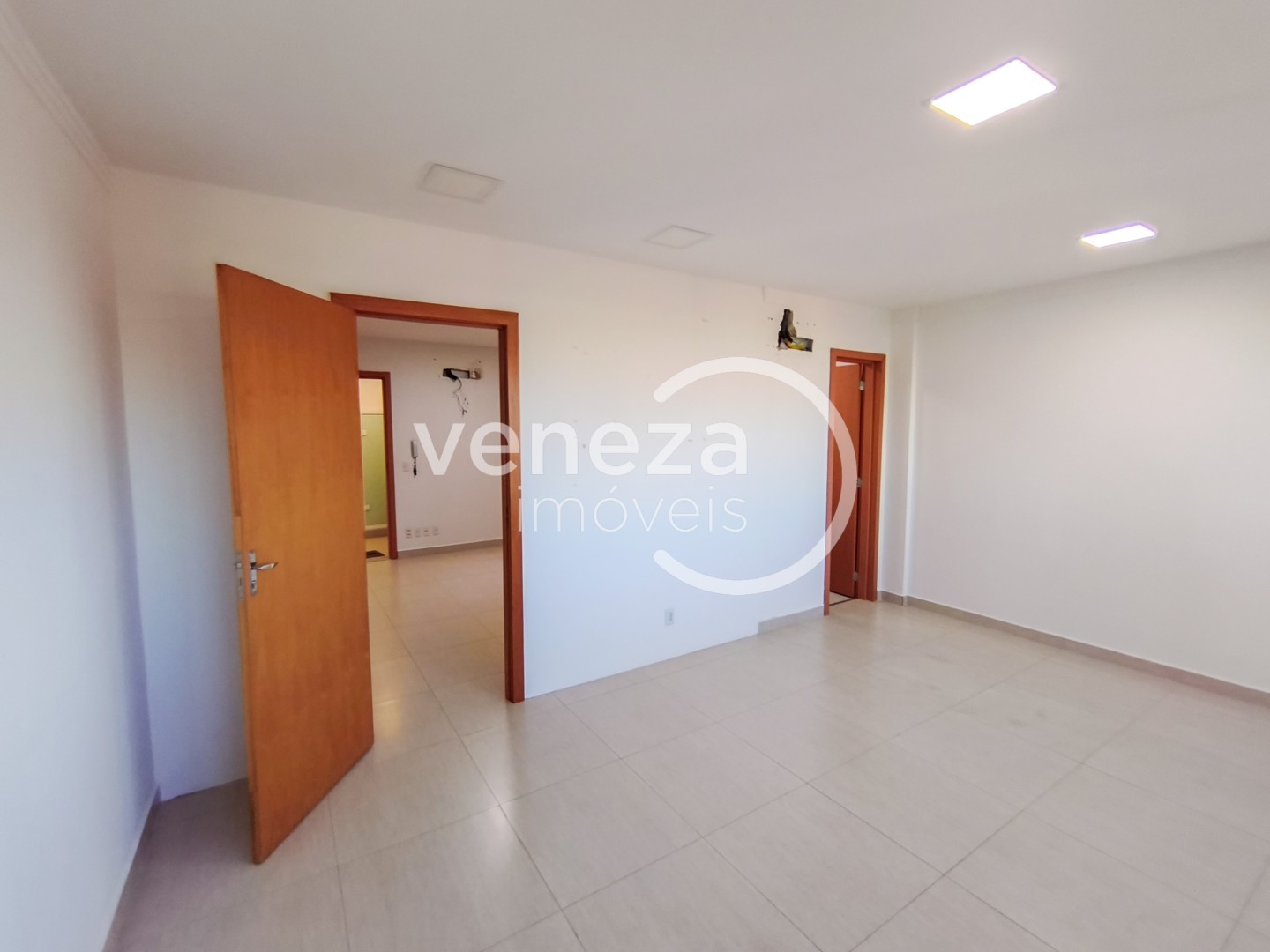 Sala para locação no bairro Igapo de Londrina - Foto 5