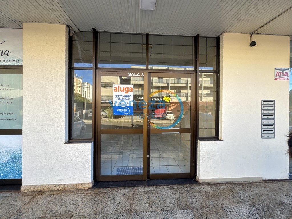 Barracão salão loja para locacao no Vitoria em Londrina com 31,39m² por R$ 1.450,00