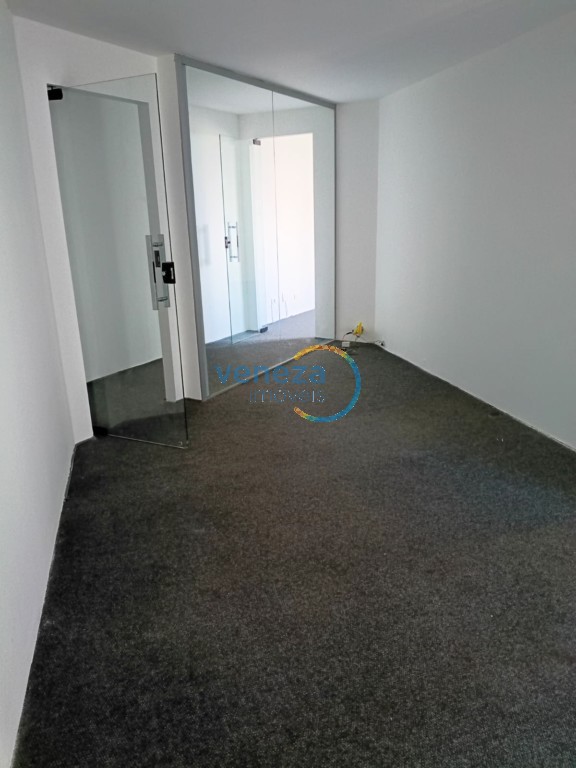 Sala para locacao no Centro em Londrina com 80m² por R$ 1.900,00