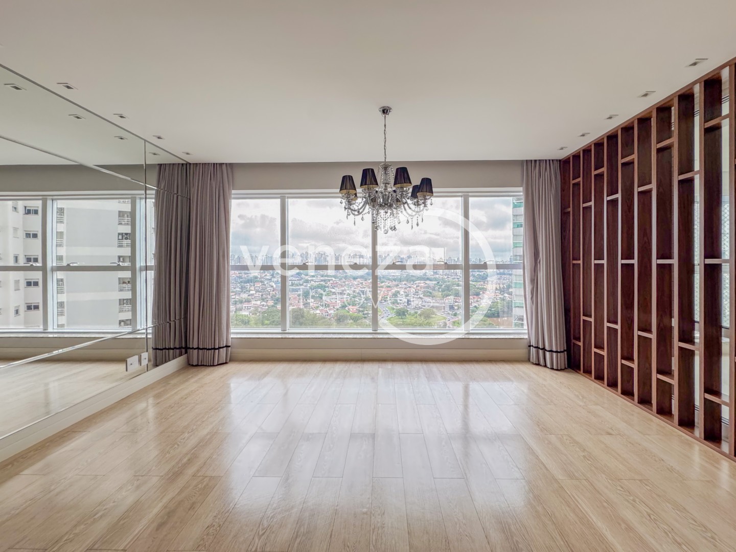 Apartamento para locacao no Gleba Palhano em Londrina com 387m² por R$ 15.500