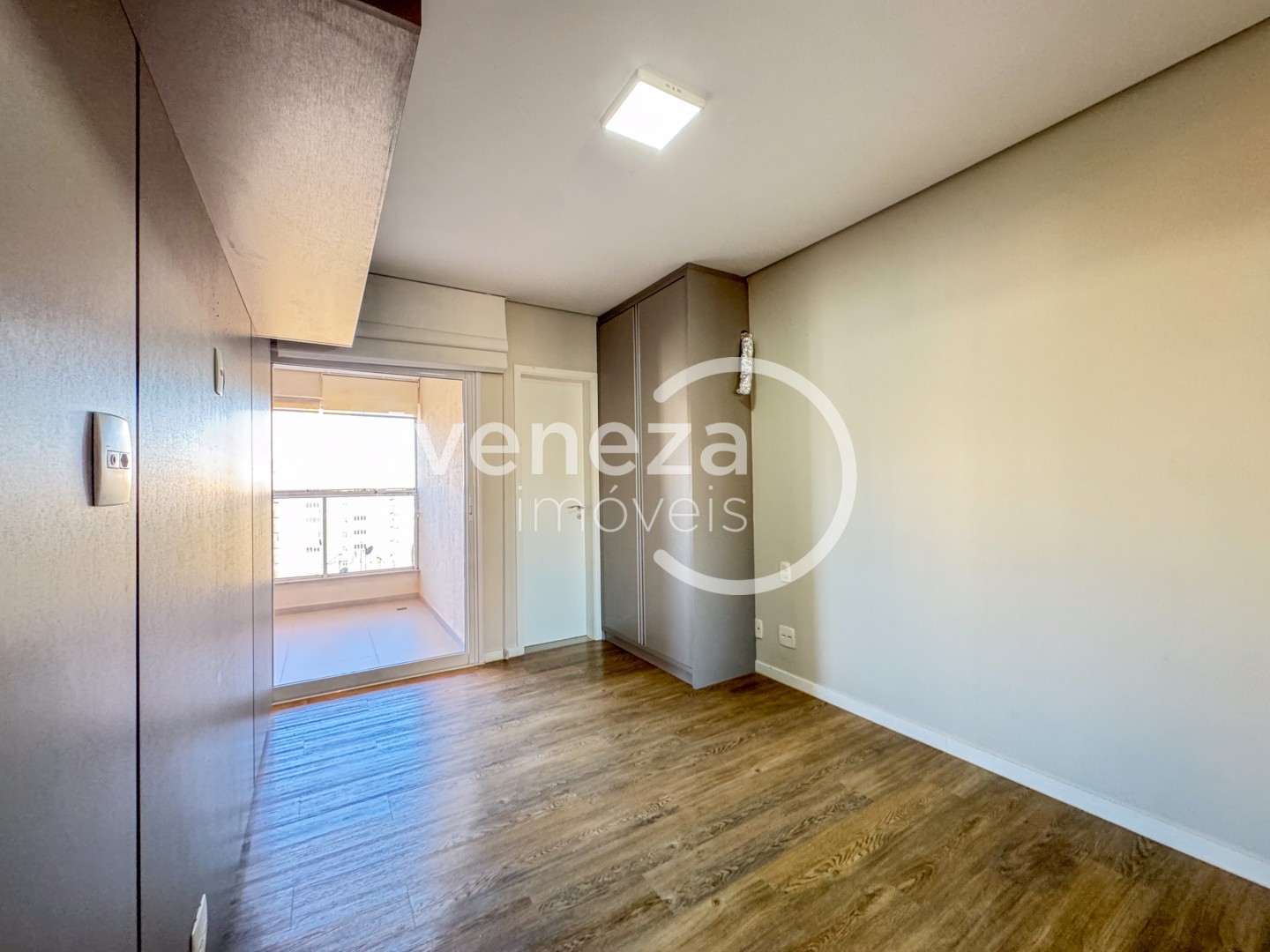 Apartamento para locação no bairro Vila Larsen 1 de Londrina - Foto 15