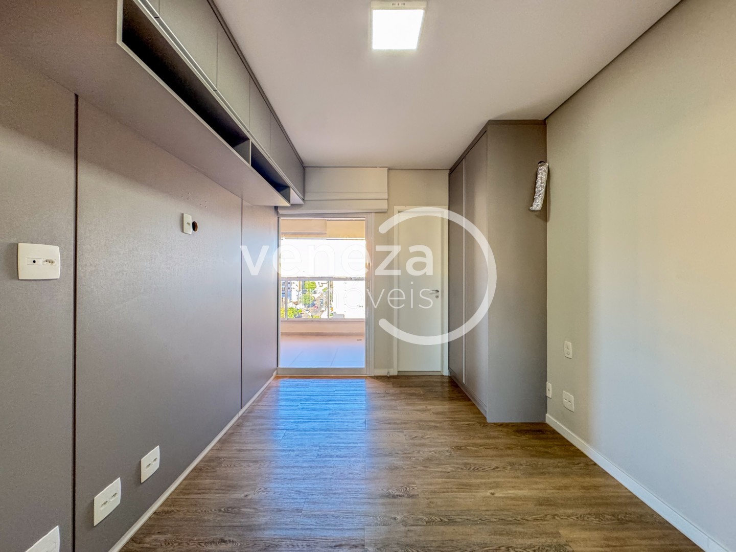 Apartamento para locação no bairro Vila Larsen 1 de Londrina - Foto 16