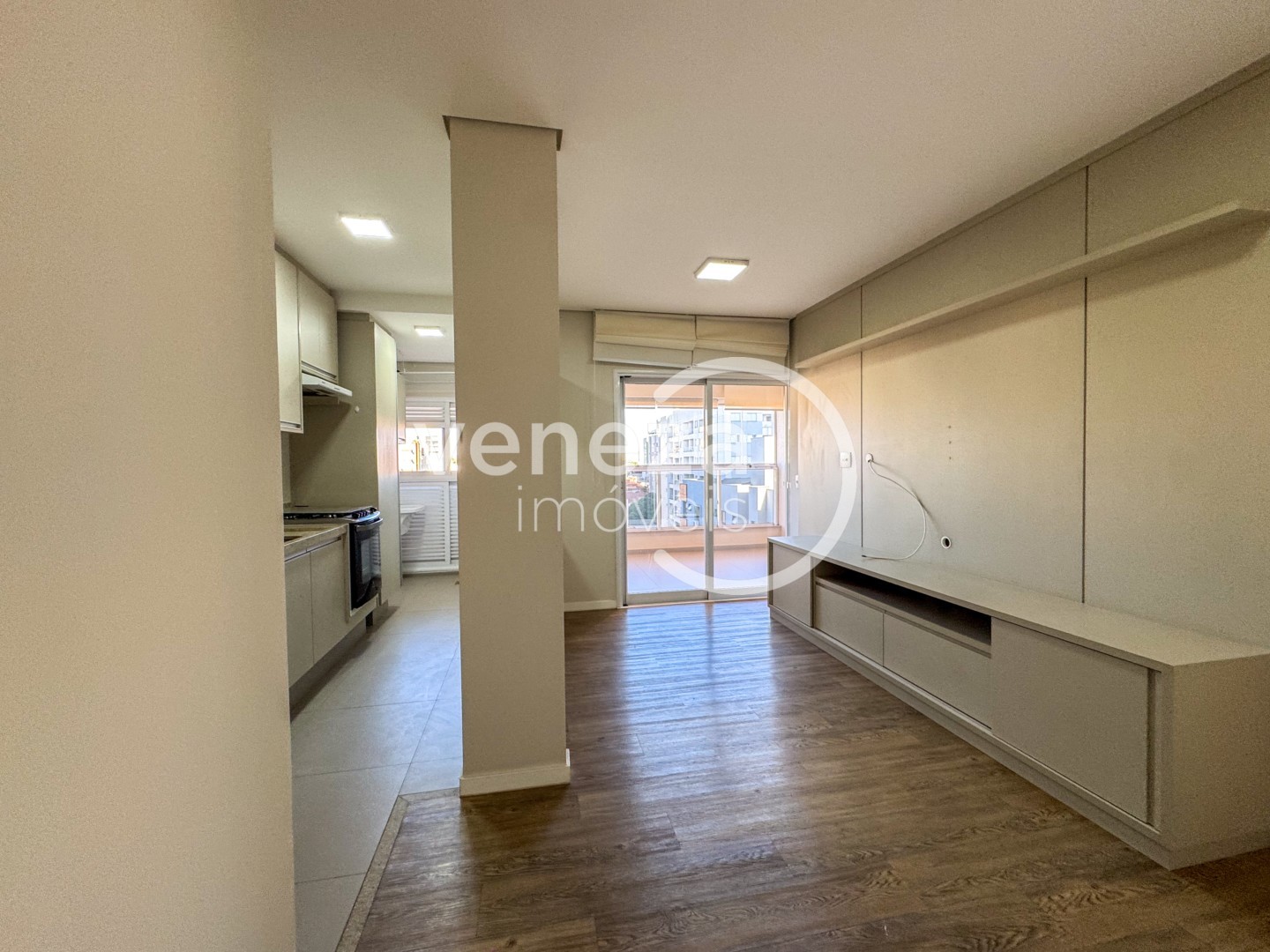 Apartamento para locacao no Vila Larsen 1 em Londrina com 139,57m² por R$ 2.700 - Foto 2