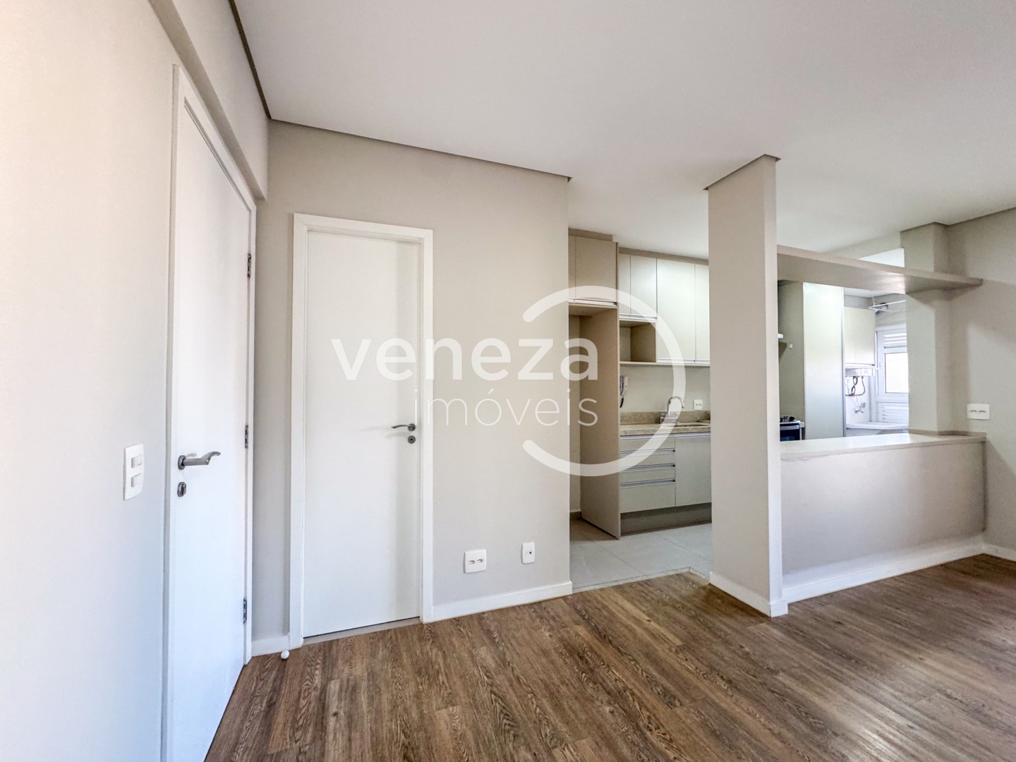 Apartamento para locação no bairro Vila Larsen 1 de Londrina - Foto 6