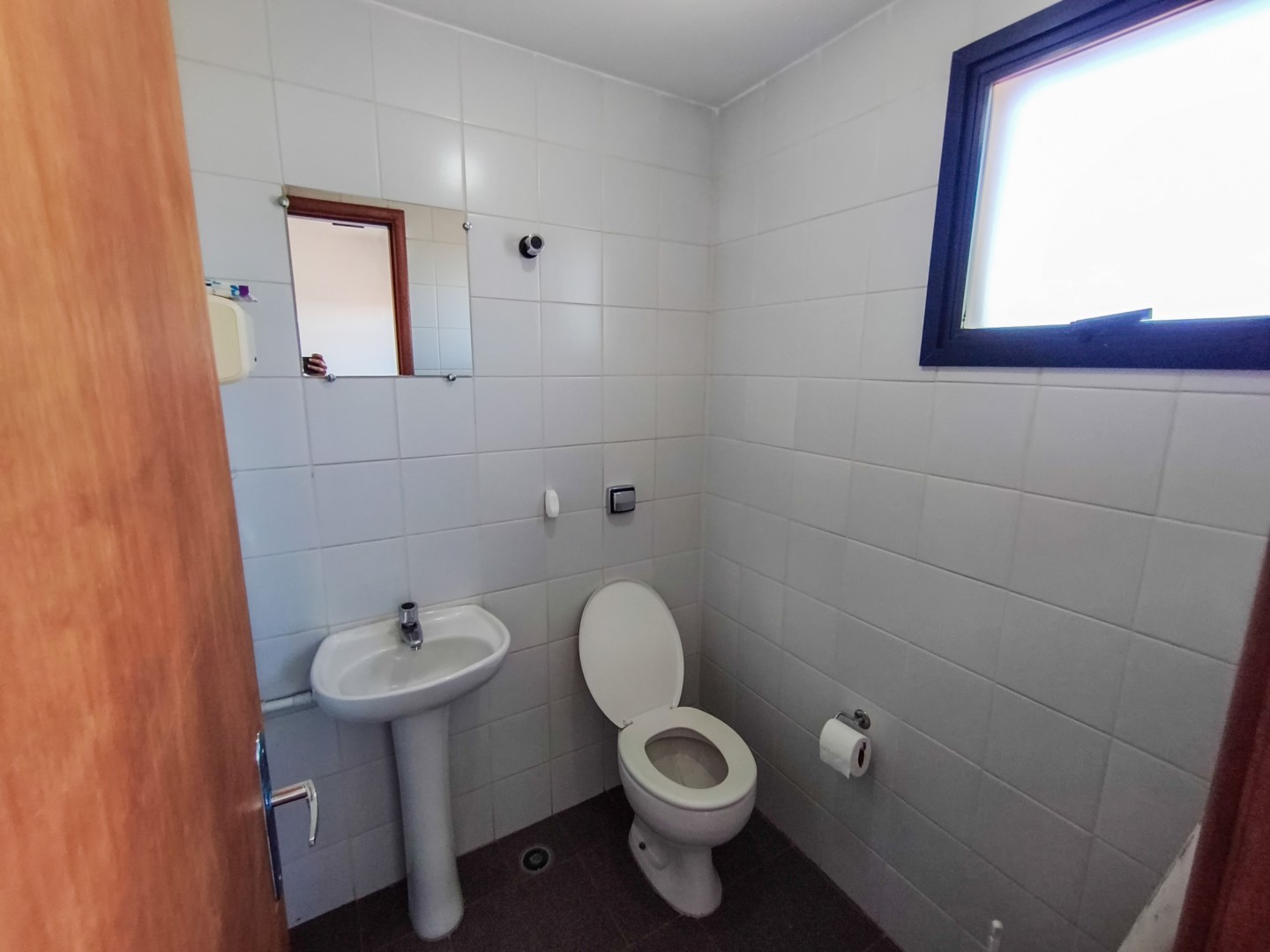 Sala para locação no bairro Vitoria de Londrina - Foto 8