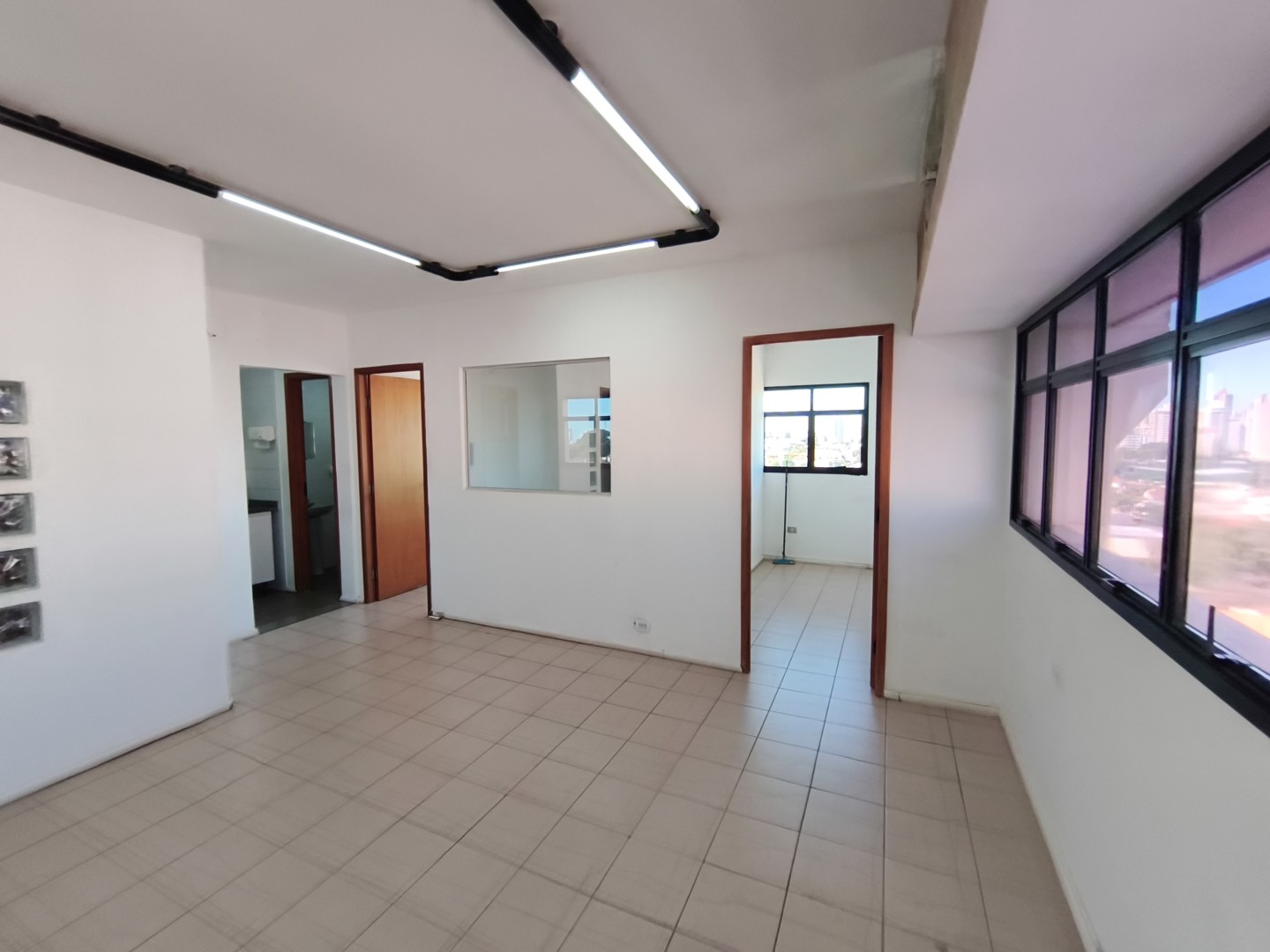 Sala/Conjunto Comercial para alugar em Vitoria, Londrina — Portal Chave Fácil