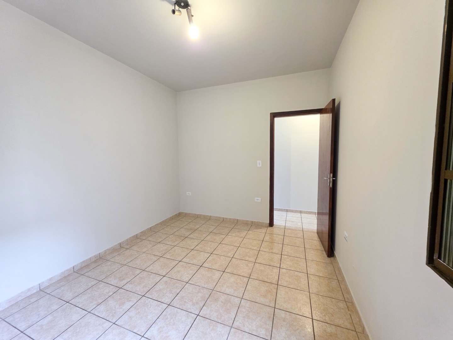 Casa Residencial para locação no bairro Piza de Londrina - Foto 13