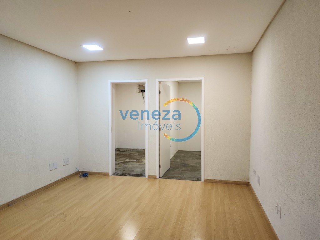 Salão-loja para locação no bairro Centro de Londrina - Foto 11