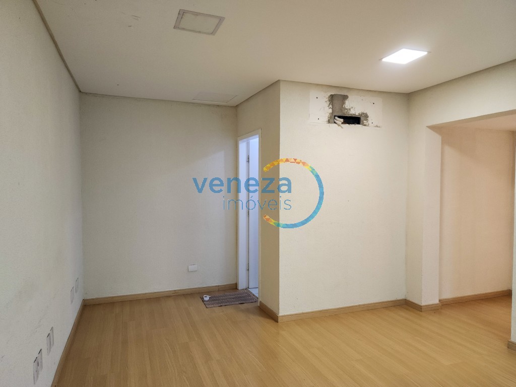 Salão-loja para locação no bairro Centro de Londrina - Foto 13