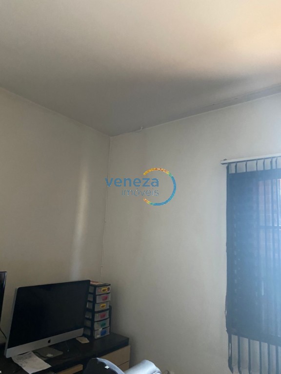 Casa Residencial para venda no bairro Centro de Londrina - Foto 11