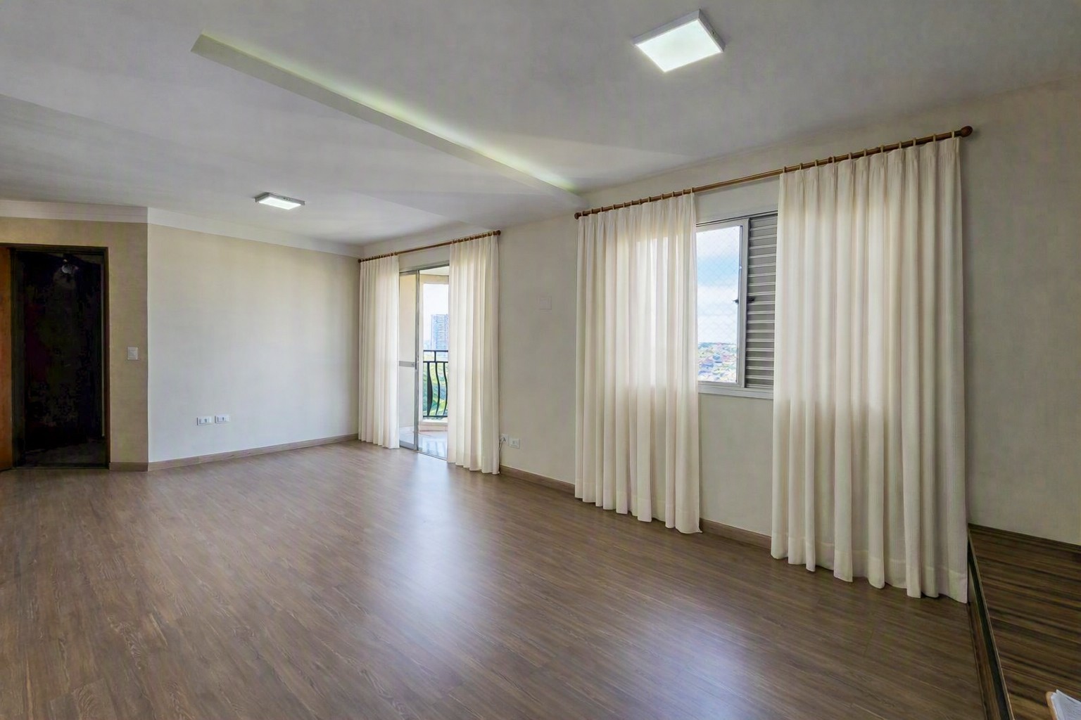 Apartamento para locacao no Claudia em Londrina com 115,63m² por R$ 2.400 - Foto 2