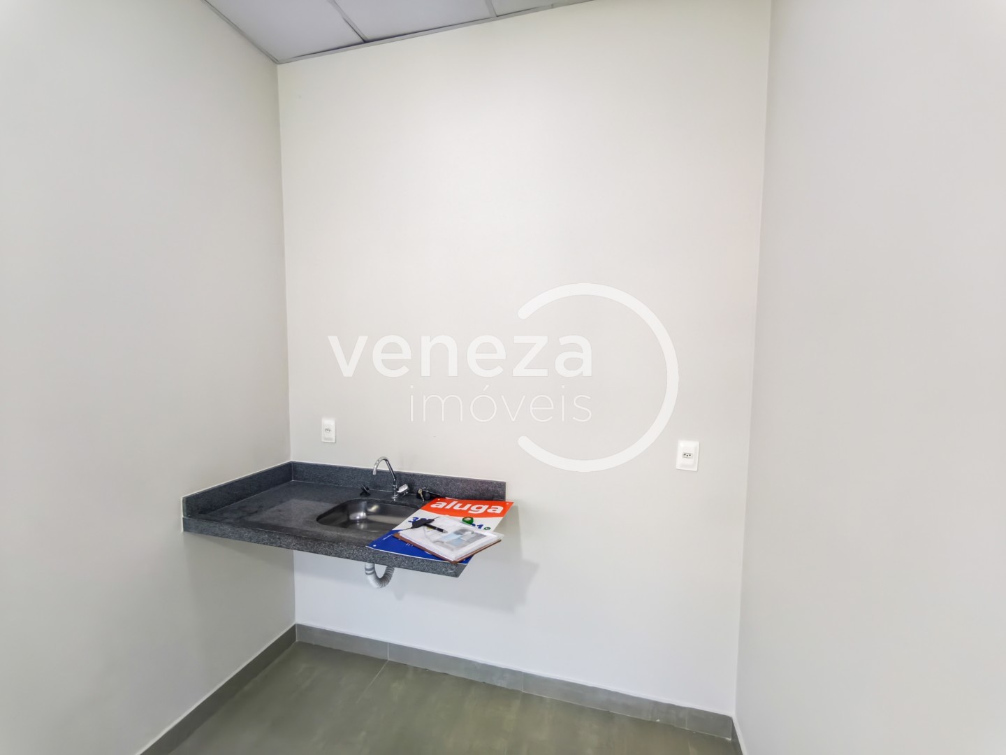 Sala para locação no bairro Igapo de Londrina - Foto 8