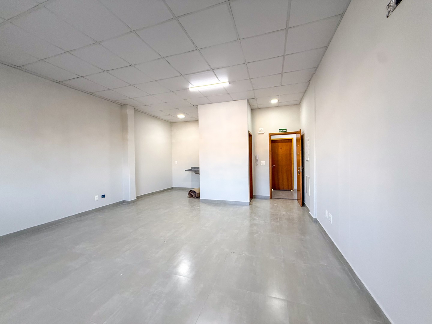 Sala para locação no bairro Igapo de Londrina - Foto 6