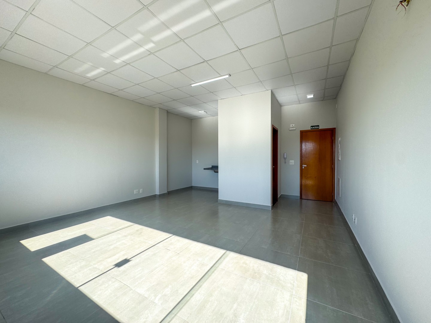 Sala/Conjunto Comercial para alugar em Igapo, Londrina — Portal Chave Fácil