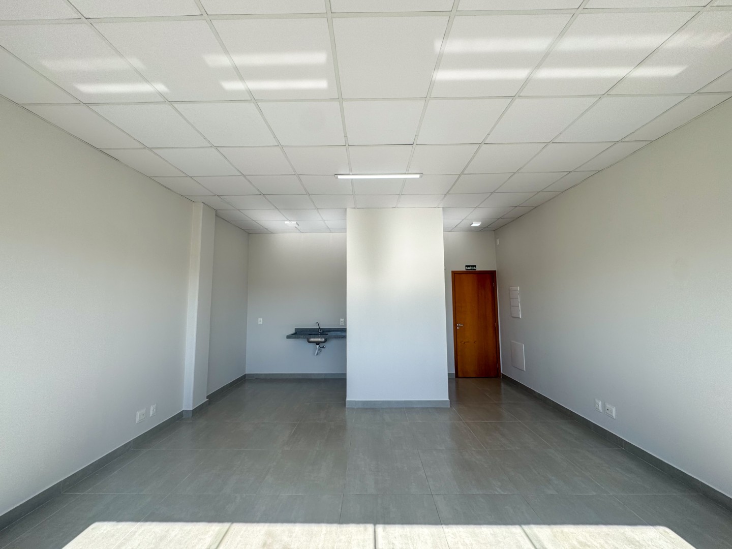 Sala/Conjunto Comercial para alugar em Igapo, Londrina — Portal Chave Fácil