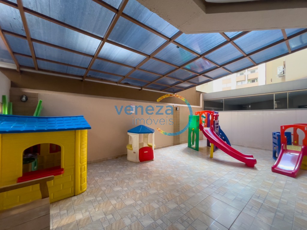 Apartamento para locação no bairro Centro de Londrina com 73.75m<sup>2</sup> útil, 3 quartos, 1 vaga de garagem