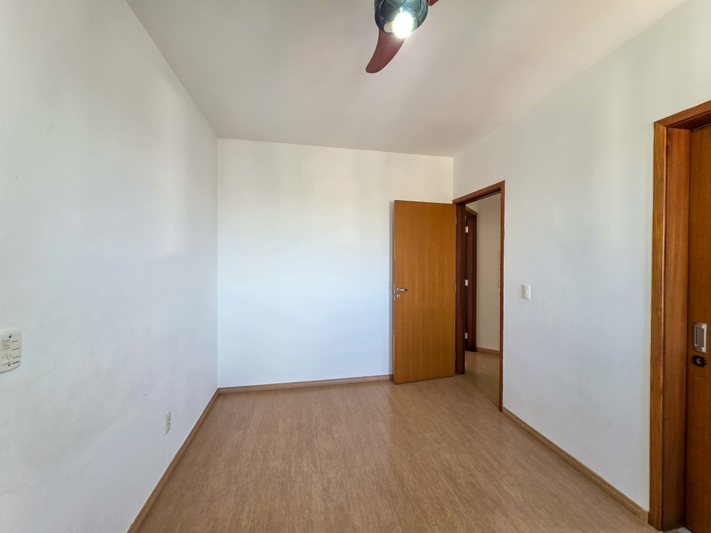 Apartamento para locação no bairro Centro de Londrina - Foto 5