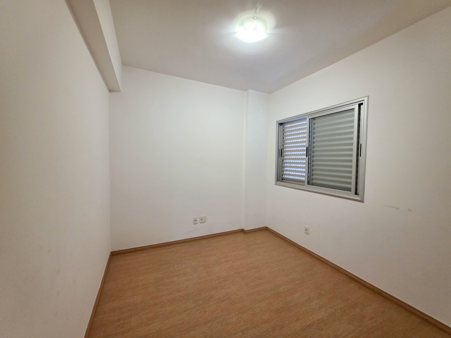 Apartamento para locação no bairro Centro de Londrina - Foto 17
