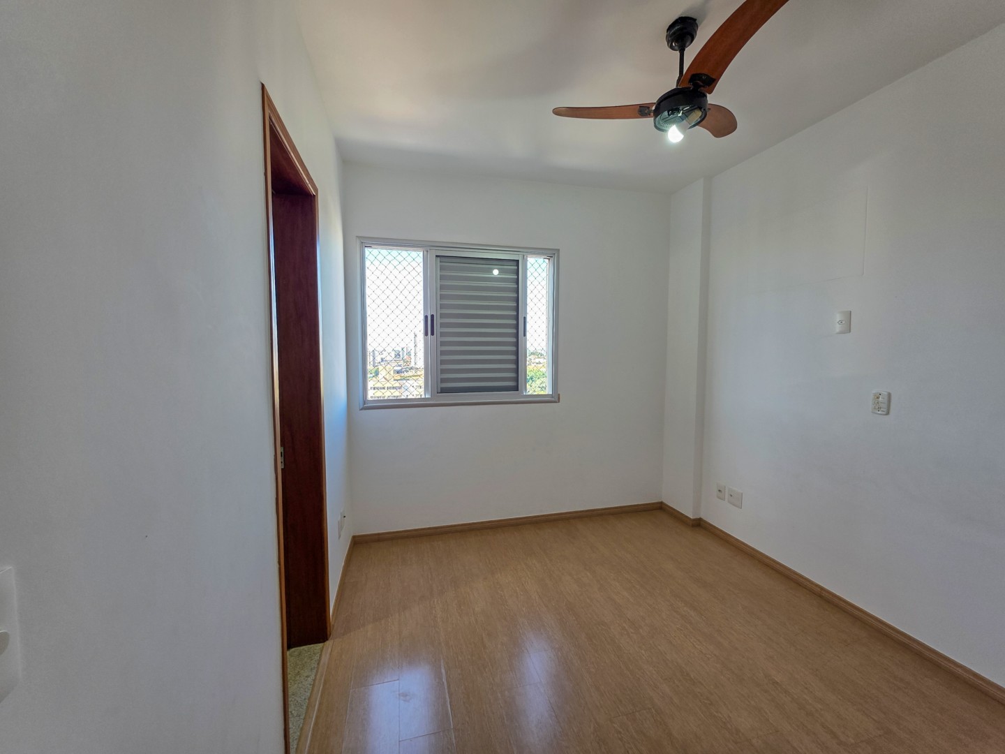 Apartamento para locação no bairro Centro de Londrina - Foto 19