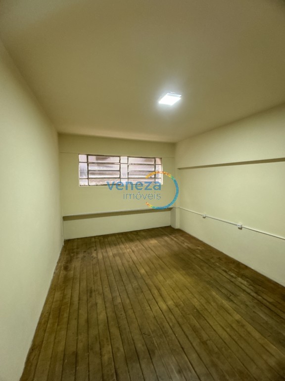 Salão-loja para locação no bairro Centro de Londrina - Foto 18