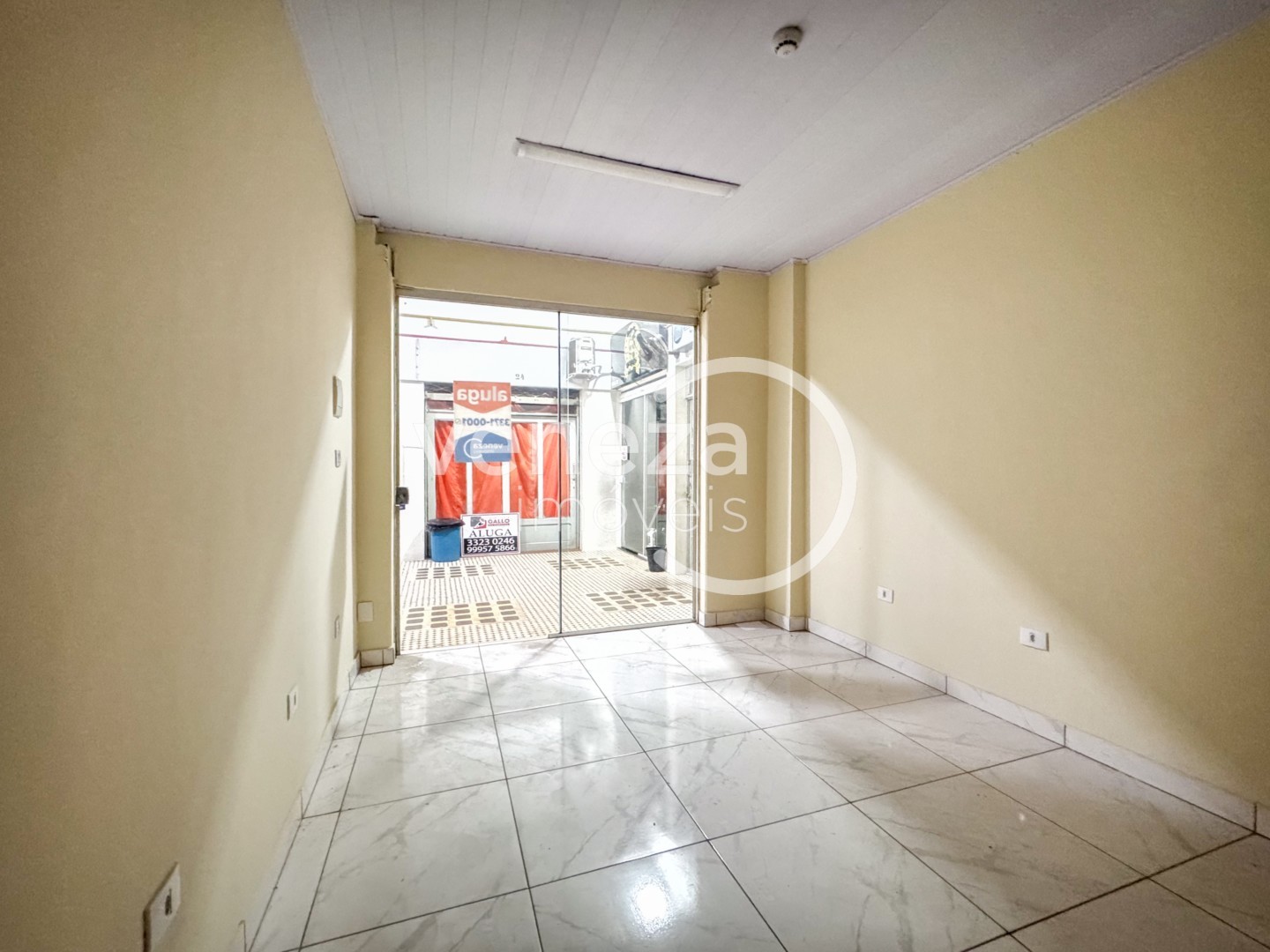 Salão-loja para locacao no Centro em Londrina com 29,04m² por R$ 480  - Foto 2