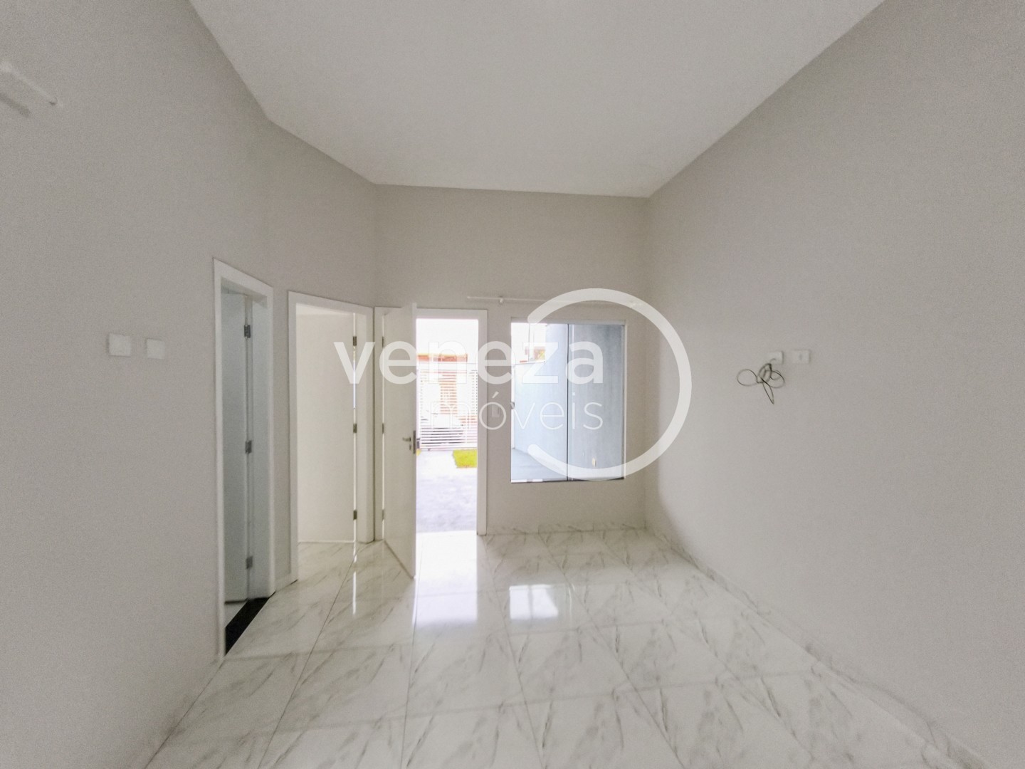 Casa Residencial para locacao no Jardim Moema em Londrina com 74,2m² por R$ 1.690
