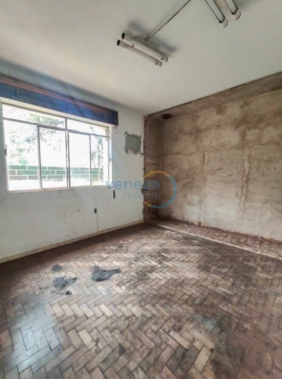 Casa Comercial para locação no bairro Centro de Londrina - Foto 7
