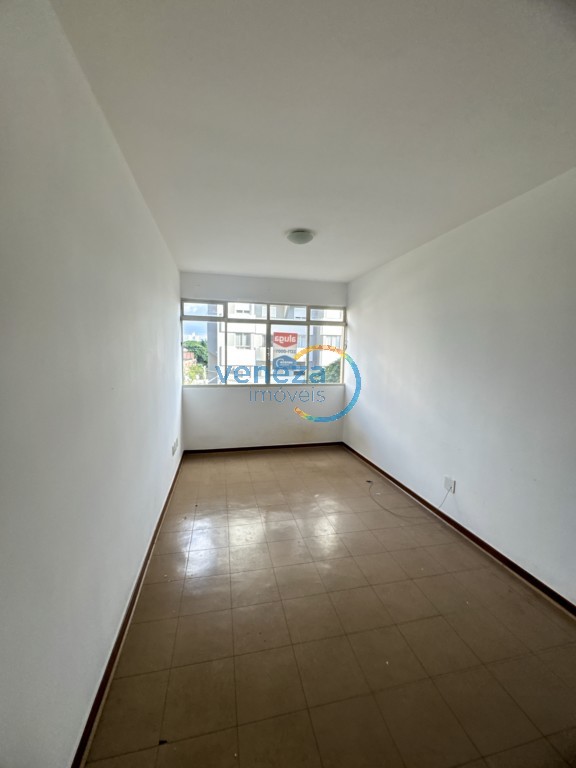 Apartamento para locacao no Centro em Londrina com 75m² por R$ 1.875,00