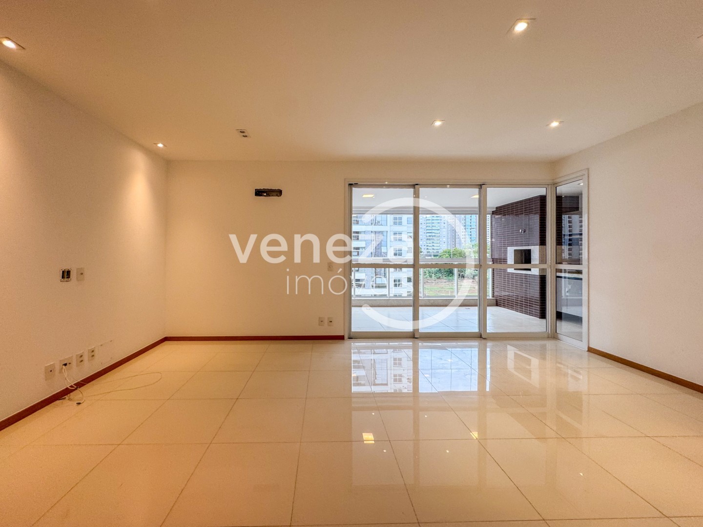 Apartamento para locacao no Gleba Palhano em Londrina com 224,54m² por R$ 7.200 - Foto 2