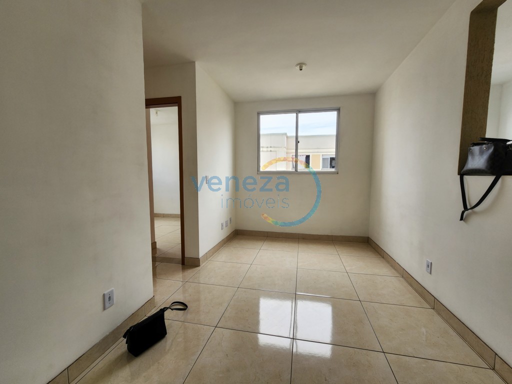 Apartamento para locacao no Boulevard em Londrina com 33m² por R$
                                                                                                                                                                                            600,00                                                                                            