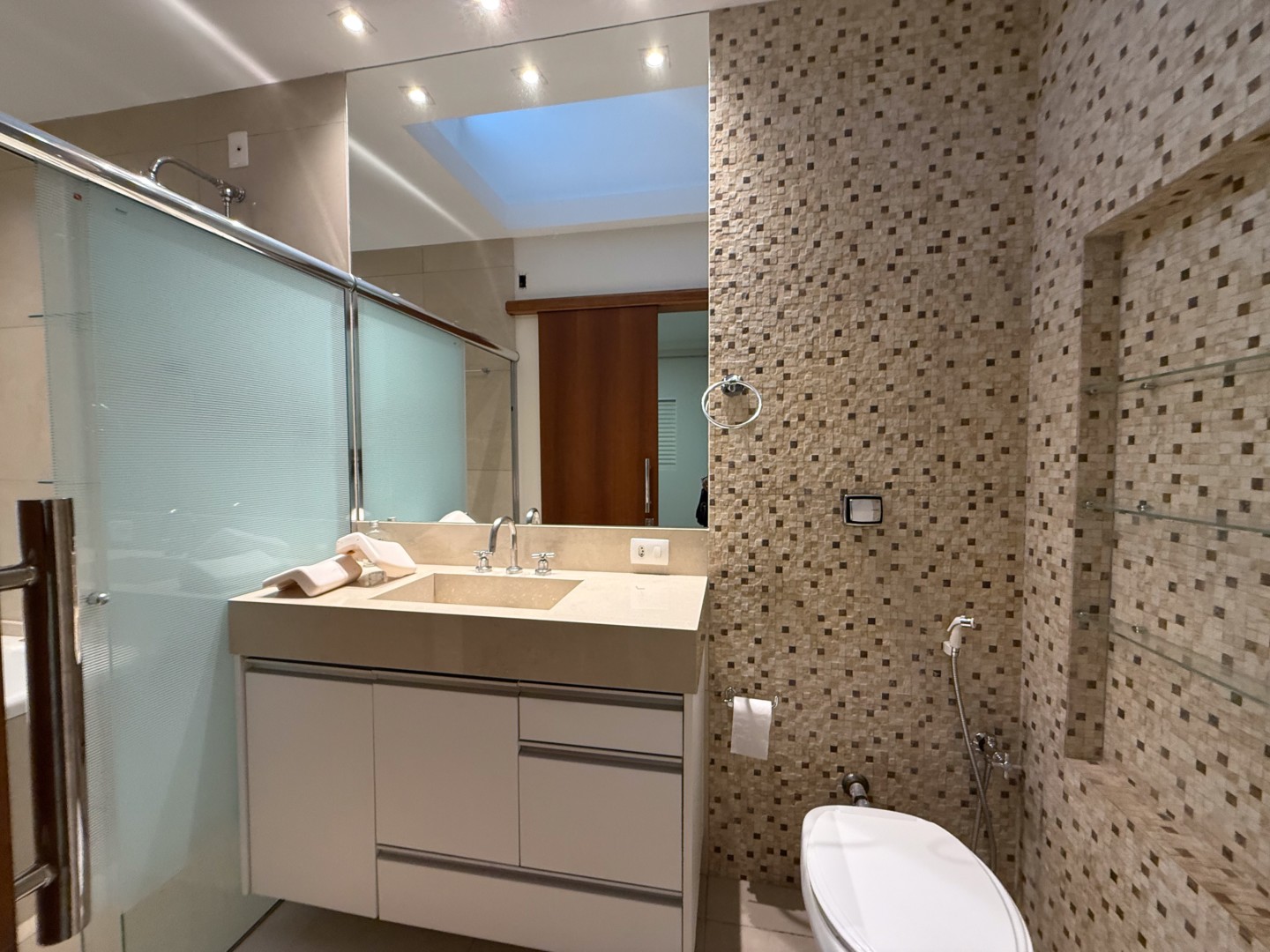 Casa Residencial para locação no bairro Aragarca de Londrina - Foto 14