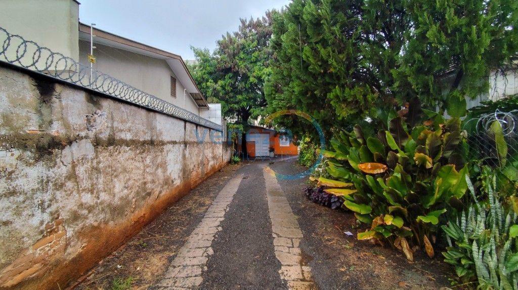 Salão-loja para locação no bairro Centro de Londrina - Foto 13