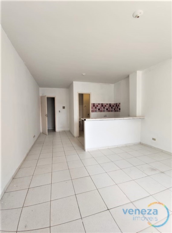 Apartamento para locacao no Centro em Londrina com 30m² por R$ 650,00