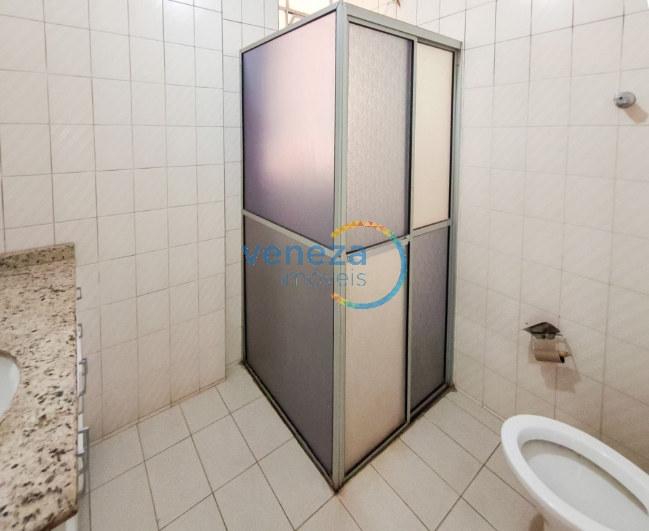 Apartamento para locação no bairro Centro de Londrina com 80m<sup>2</sup> útil, 3 quartos