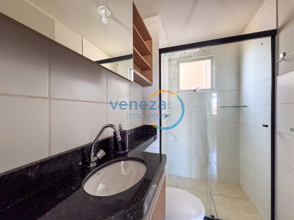 Apartamento para locação no bairro Semiramis Barros Braga de Londrina - Foto 14