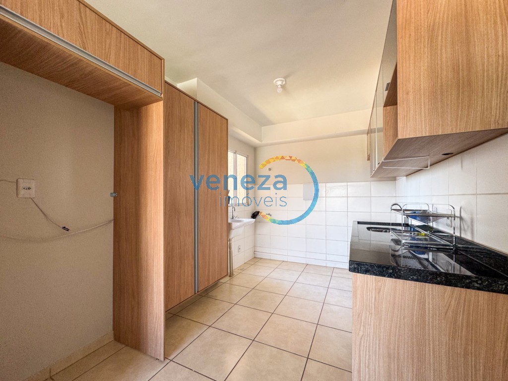 Apartamento para locação no bairro Semiramis Barros Braga de Londrina - Foto 17