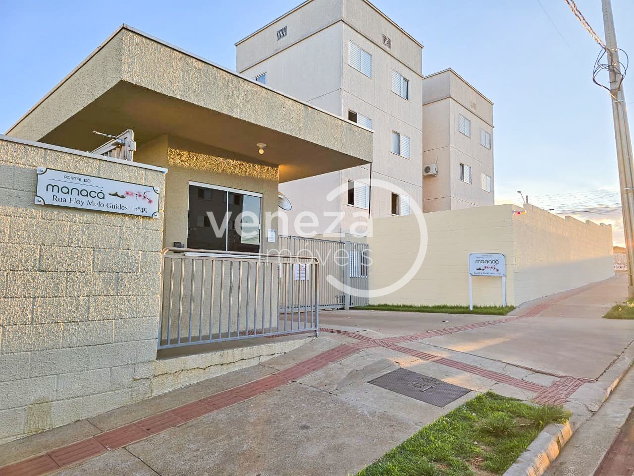 Apartamento para locacao no Semiramis Barros Braga em Londrina com 63,32m² por R$ 1.200
