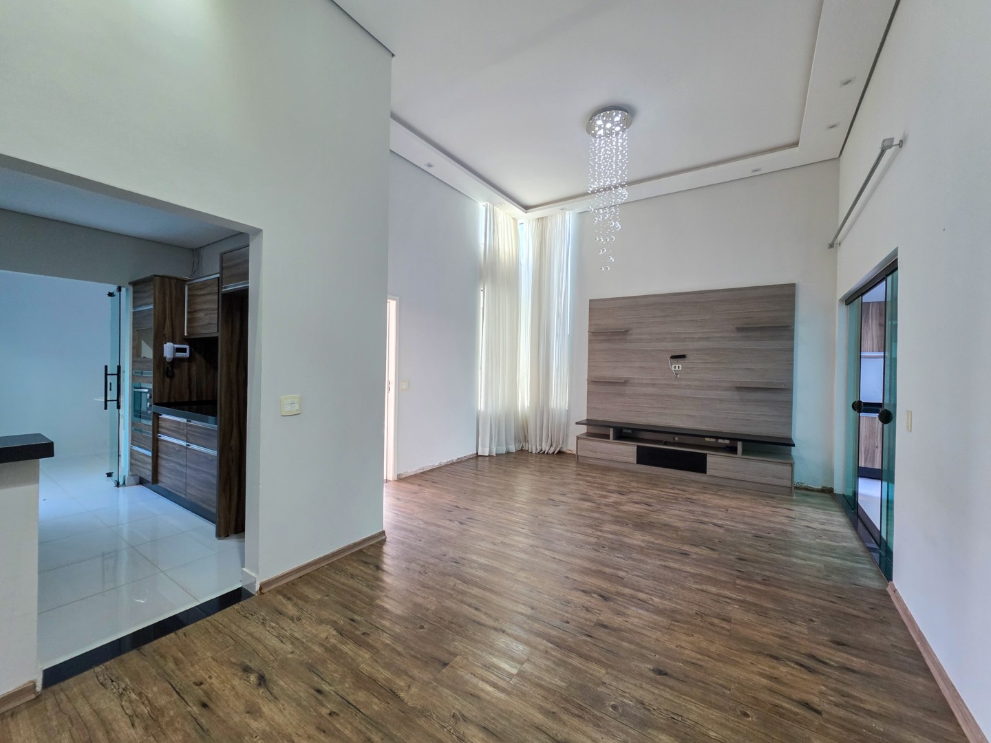 Casa Residencial para locação no bairro Coliseu de Londrina - Foto 7